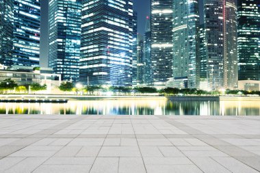 Geceleri müreffeh modern cityscape