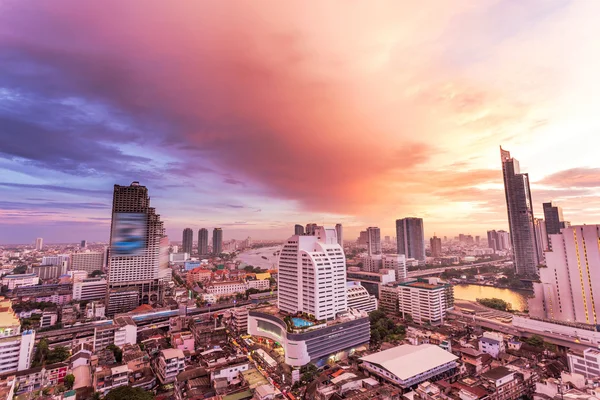 Bird view of urban cityscape at sunset — Stock Photo, Image