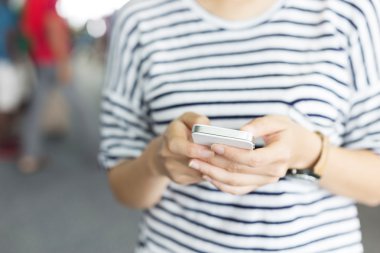 Kadın kullanım akıllı telefon