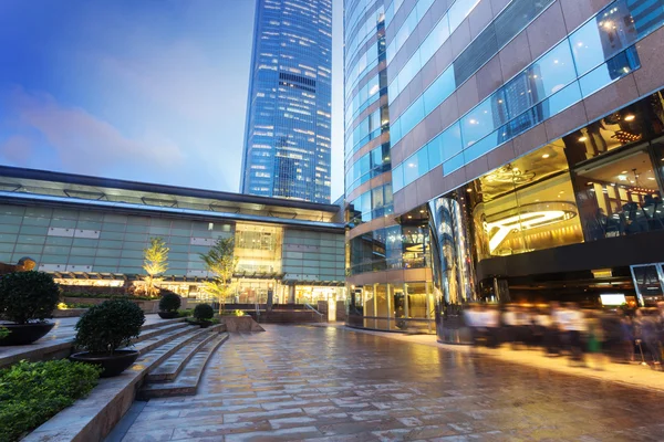 Moderno edificio de oficinas exterior de la ciudad urbana —  Fotos de Stock