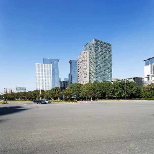 Modernes Stadtbild und Bürogebäude — Stockfoto