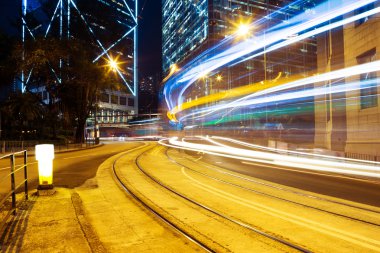 modern şehir içinde hareket trafik iz bulanıklık
