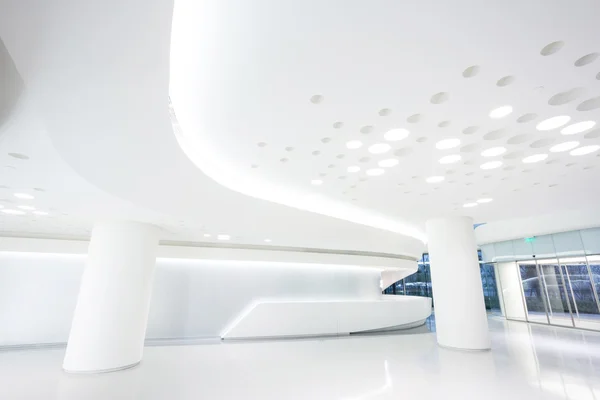 Futurista moderno escritório edifício interior — Fotografia de Stock