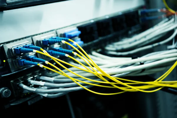 Telekomünikasyon cihazları bağlantı noktaları