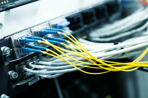 Telekomünikasyon cihazları bağlantı noktaları