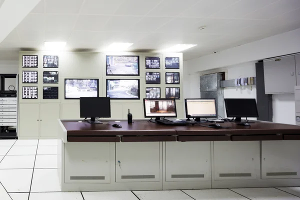 Sala de controlo de vigilância — Fotografia de Stock