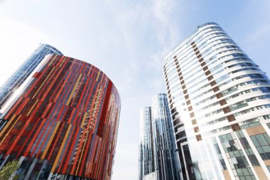 Dış ve gökyüzü Modern iş ofis binası