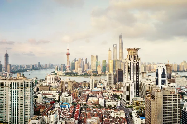 Moderna stadssilhuetten Shanghai — Stockfoto