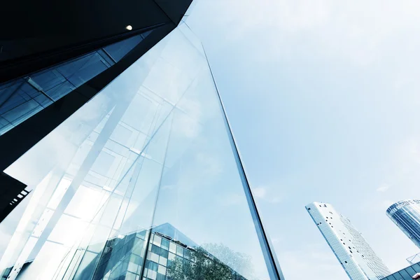 Modern office building exterior — Stock Photo, Image