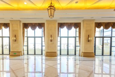 modern otel iç ve koridor