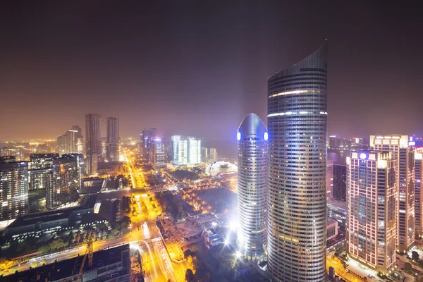 Panorama doprava a stavby moderního města hangzhou — Stock fotografie