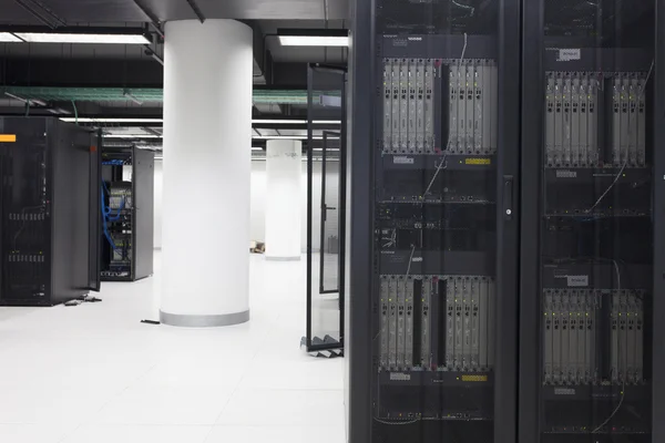 Servidor de telecomunicações no data center — Fotografia de Stock