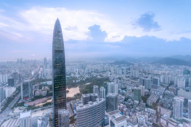 Ofis binaları ve modern cityscape Shenzhen