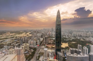 Ofis binaları ve modern cityscape Shenzhen