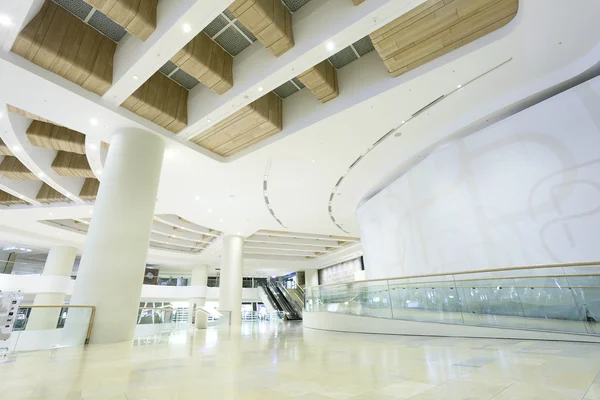 Centro comercial hall de entrada interior y decoración — Foto de Stock