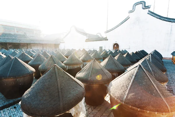 Conserves traditionnelles chinoises de fermentation du vin — Photo