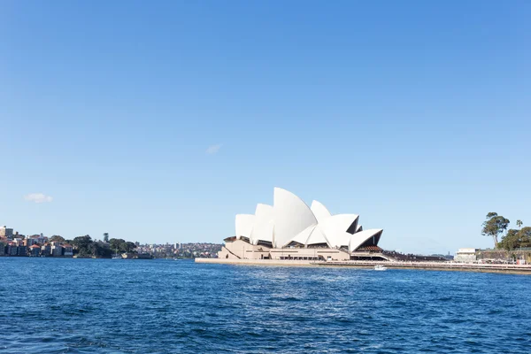 Sydney Opernhaus und Meer — Stockfoto