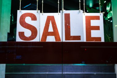 moda Dükkanı posterdeki Satılık penceresini görüntülemek