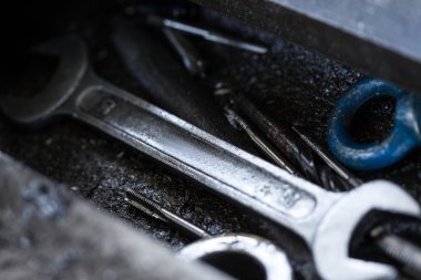 Endüstriyel araçlar ve yedek parça