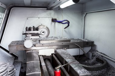 Sanayi Torna Makinesi detay