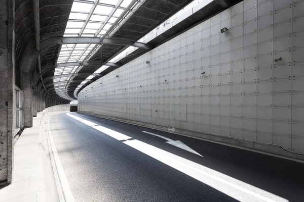 Lege tunnel van moderne stad — Stockfoto