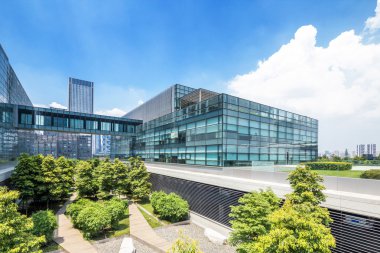 Dış binasında boş yol