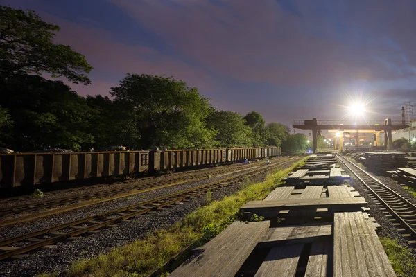 Železnice v soumraku — Stock fotografie