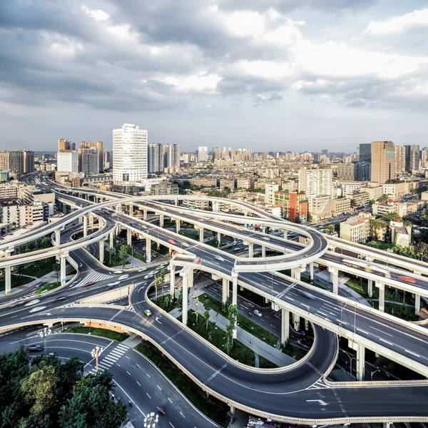 Skyline and elevated roads — Stock Photo, Image