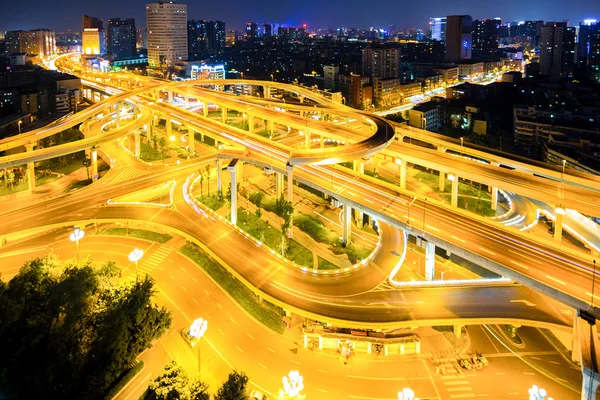 Skyline and elevated roads — Stock Photo, Image