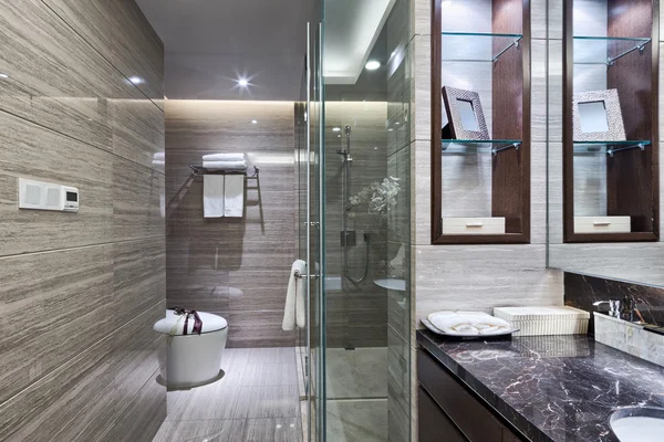 Luxusní hotel koupelna interiér — Stock fotografie