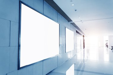 Alışveriş Merkezi iç boş boş billboard