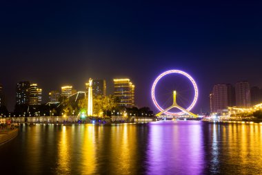 Işıklı manzarası ve nehir kıyısı, cityscape
