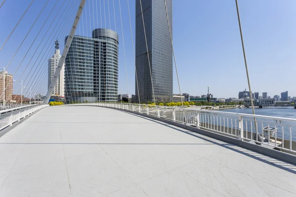 近代的な橋と道路の空床 — ストック写真