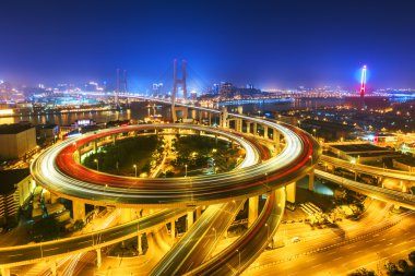 Işıklı yol kavşak ve trafik yollar