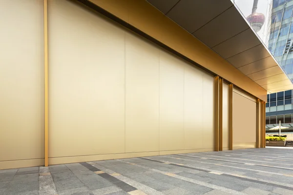 Building exterior and empty road floor — Stock Photo, Image