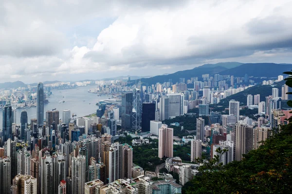 Uitzicht op de skyline en de skyline van Hong Kong — Stockfoto