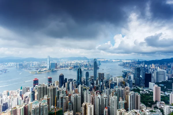Uitzicht op de skyline en de skyline van Hong Kong — Stockfoto