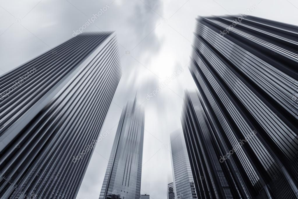 view of modern skyscraper exterior and sky