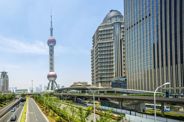 Moderna byggnader och landmärke i Shanghai — Stockfoto