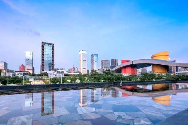 Skyscrapers by the water of Shenzhen — Stock Photo, Image