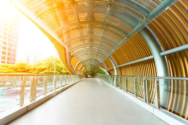 Urban pedestrian overpass — Stock Photo, Image