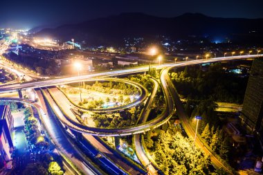 viyadük modern bir şehir