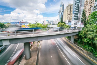 modern gökdelenler arasında viyadük