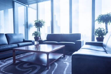 dinlenme odasında modern ofis binası