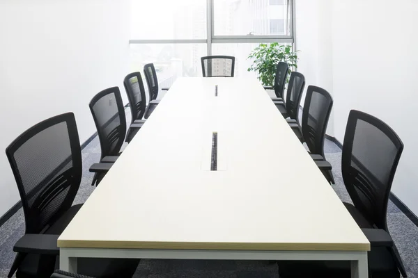 Interieur van de vergaderzaal in moder office — Stockfoto