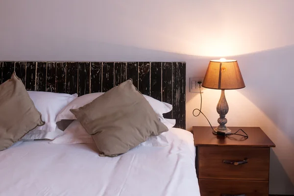 Otelde klasik yatak odası — Stok fotoğraf