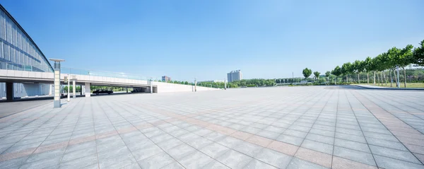 Empty ground building exterior — Stock Photo, Image