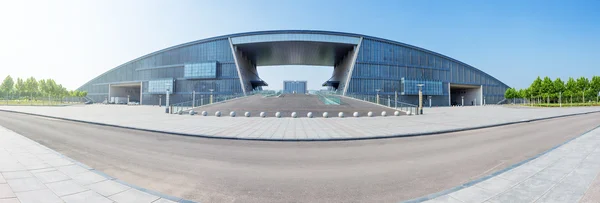 Suelo vacío con exterior del edificio —  Fotos de Stock