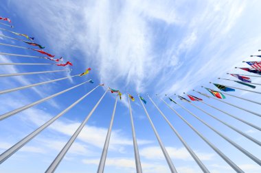 Mavi gökyüzü Bayraklarda