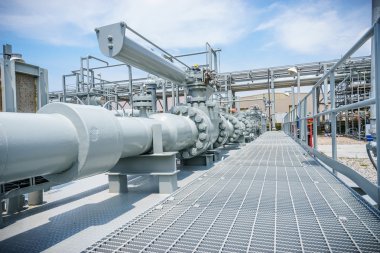 petrol rafineri tesisi yapısını